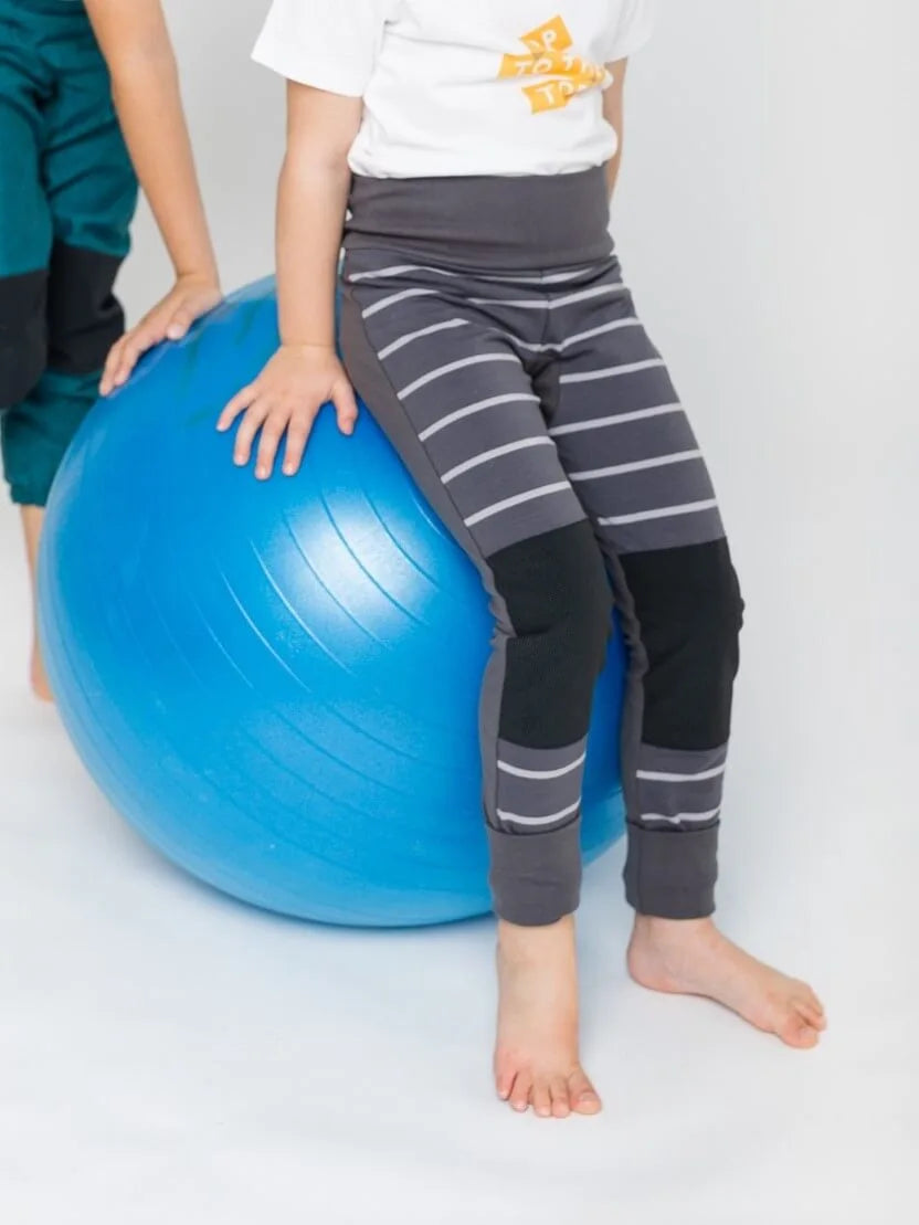 Durable kids leggings with reinforced knees – Buzzy Bee image