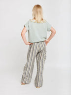 Leinenhose Kinder mit Cargo-Tasche und verstellbarem Bund – Taschenfreund image 2